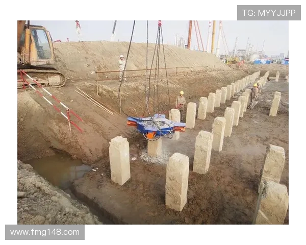 挖掘机破桩头高效方法